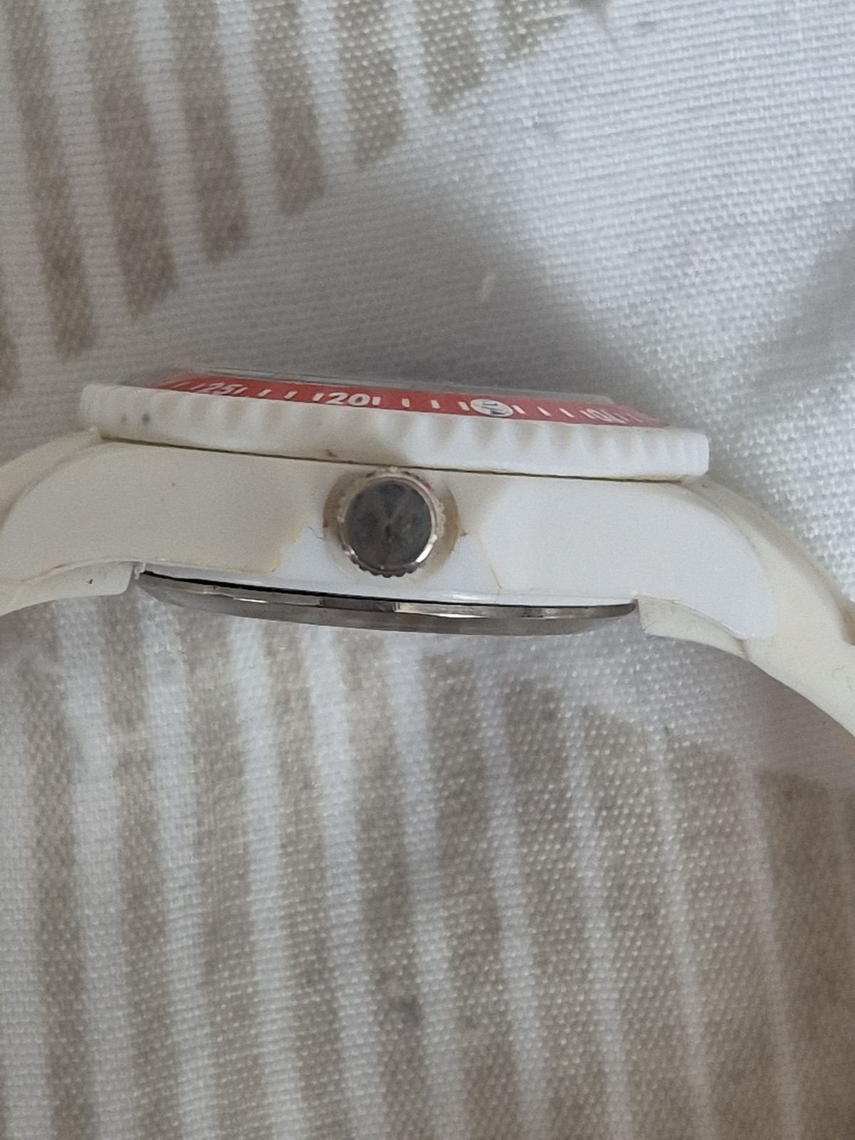 CITRON Kids White Plastic Watch Silicone Strap White Dial needs new battery