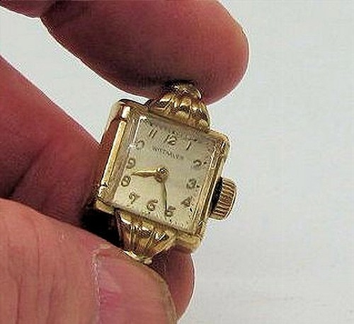 Vintage Ladies Wittnauer Mechanical Cocktail Watch