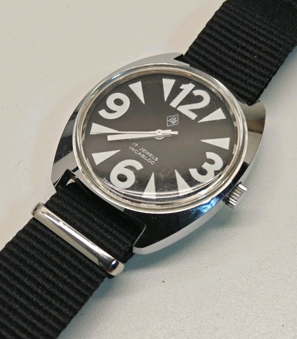 Vintage ILA Swiss Mech. SS. Watch 17 Jewels Incabloc Nylon Band 35mm Dial Runs