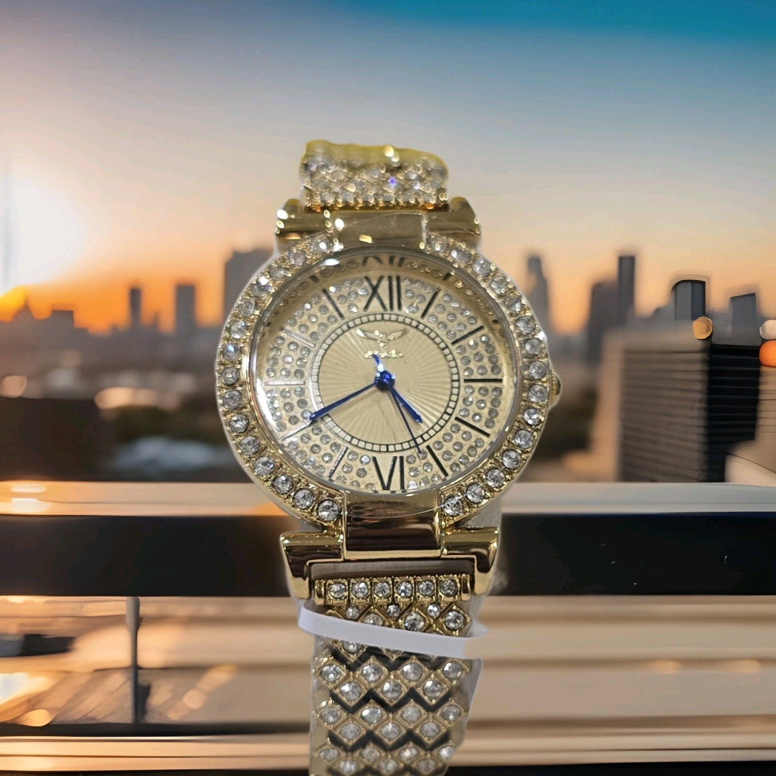 🔥🔥NIB Rhinestone Embroidered Invicta Wildflower Women’s Watch – 32mm, Gold