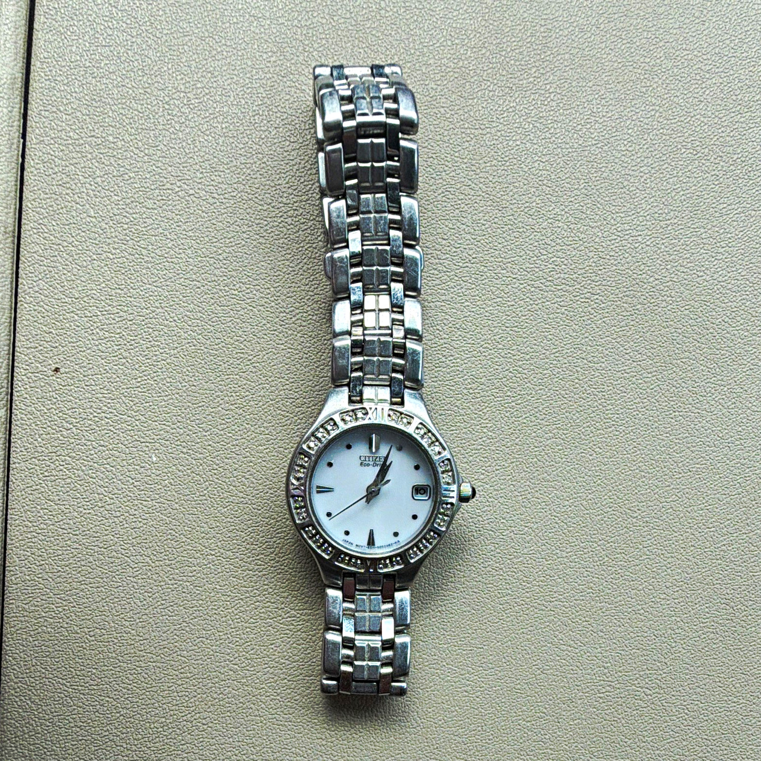 Citizen Eco-Drive Women’s Silver Stainless Bracelet Watch White Dial Date 100m