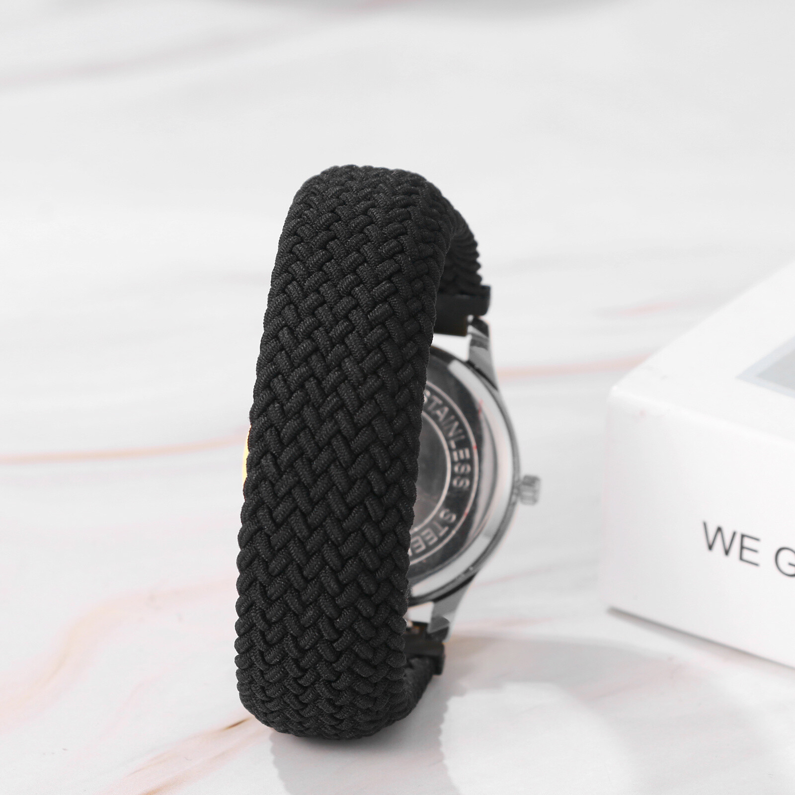 Women Men Elastic Braided Band Large Round Dial Easy Reader Analog Quartz Watch