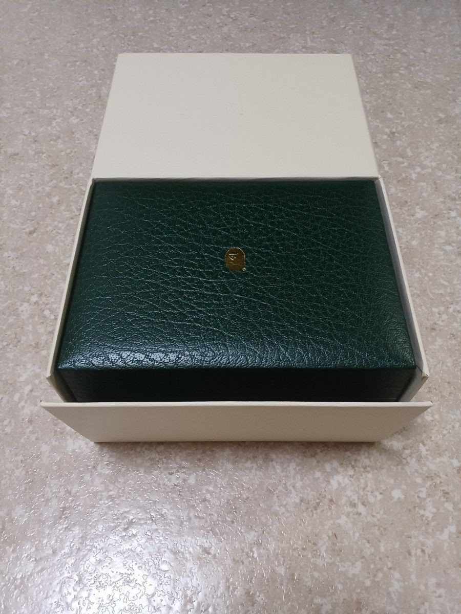 A Bathing Ape Classic Type 4 Quartz Watch White Dial Box Papers Links Mint