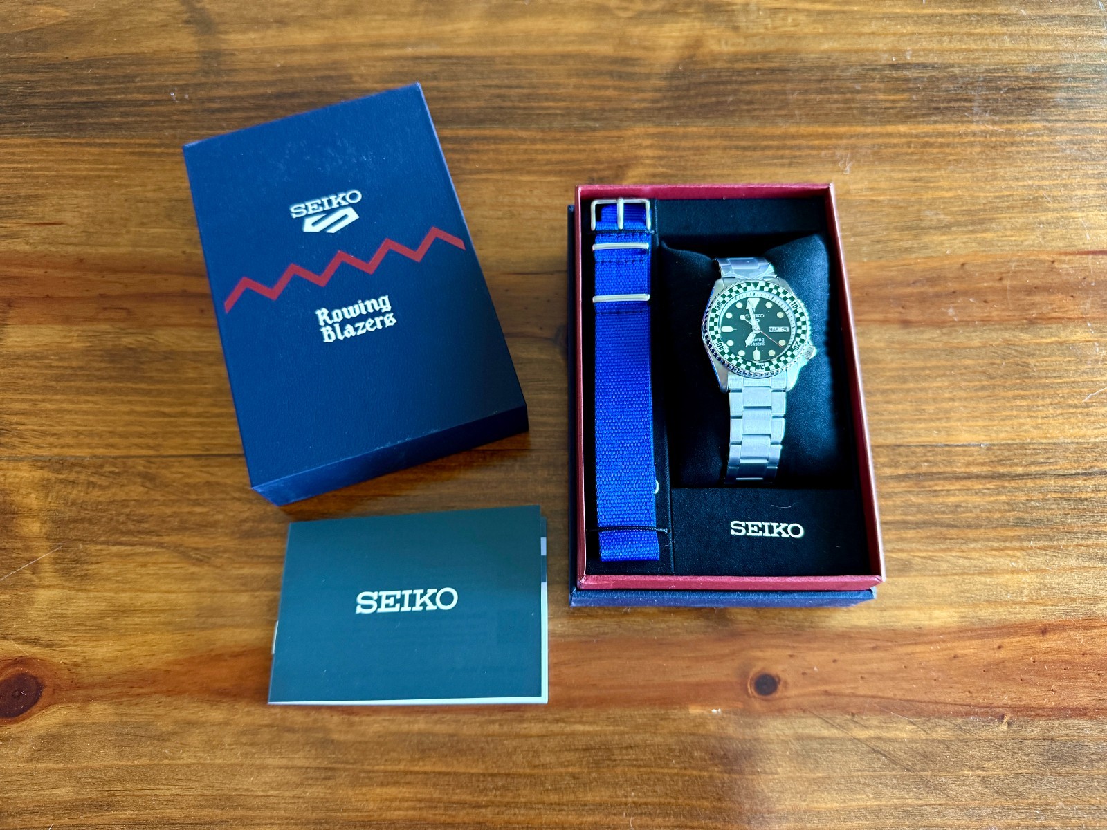Seiko 5 Sports x Rowing Blazers SRPM21 BNIB Complete Set — Green Rally Diver