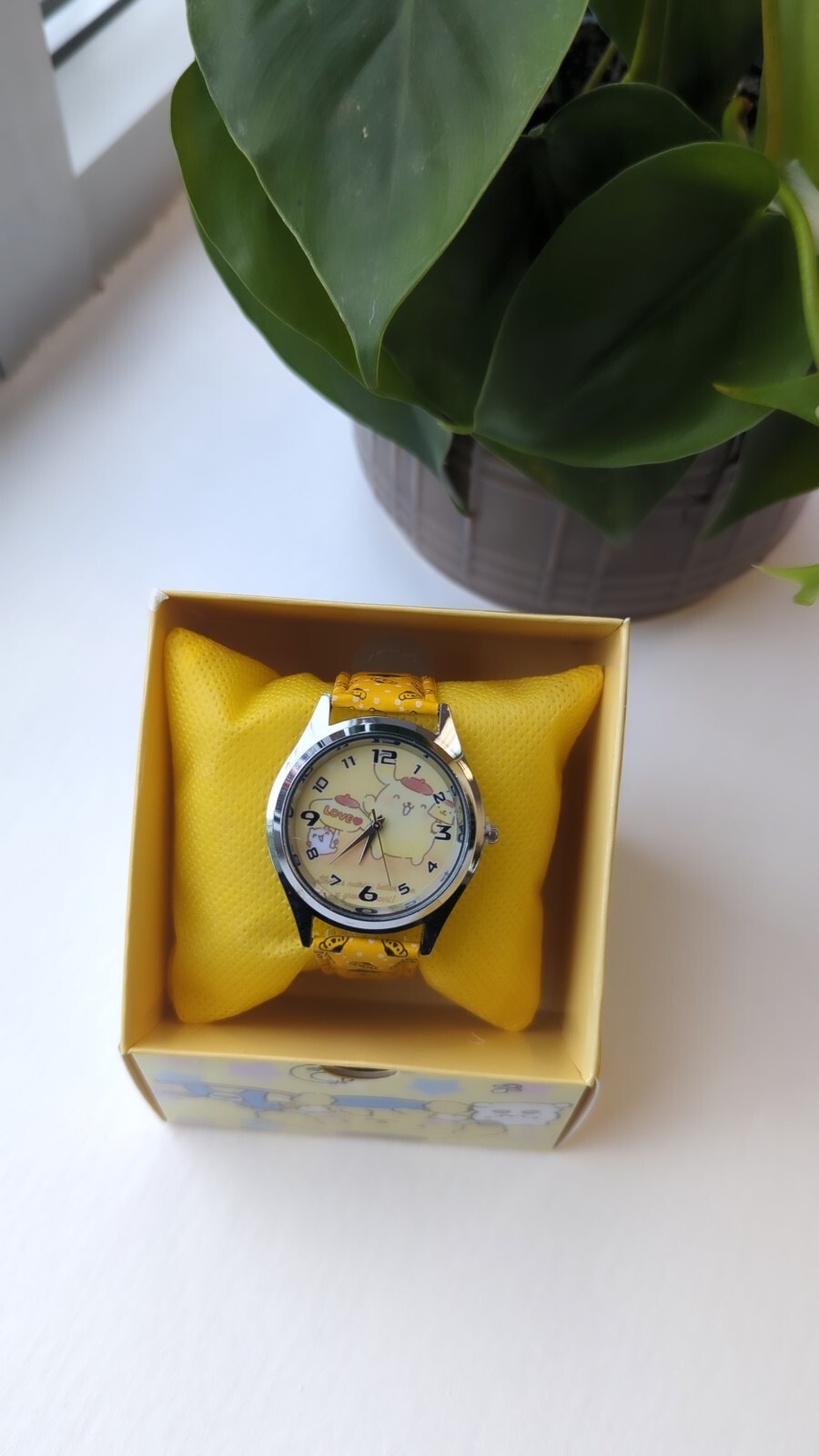 Pompuri Watch