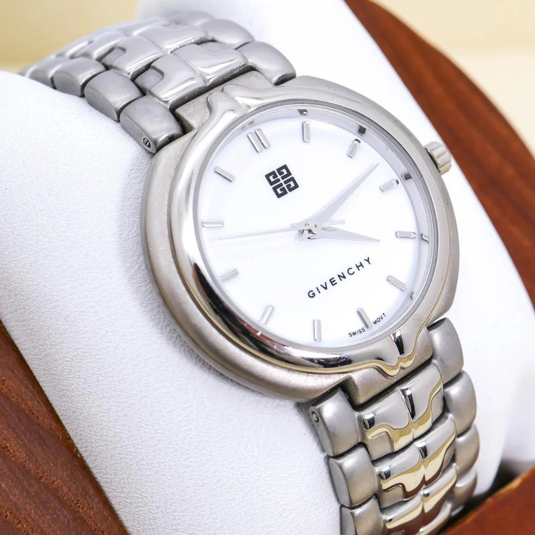 GIVENCHY Mens Quartz Silver White 33x31mm Watch