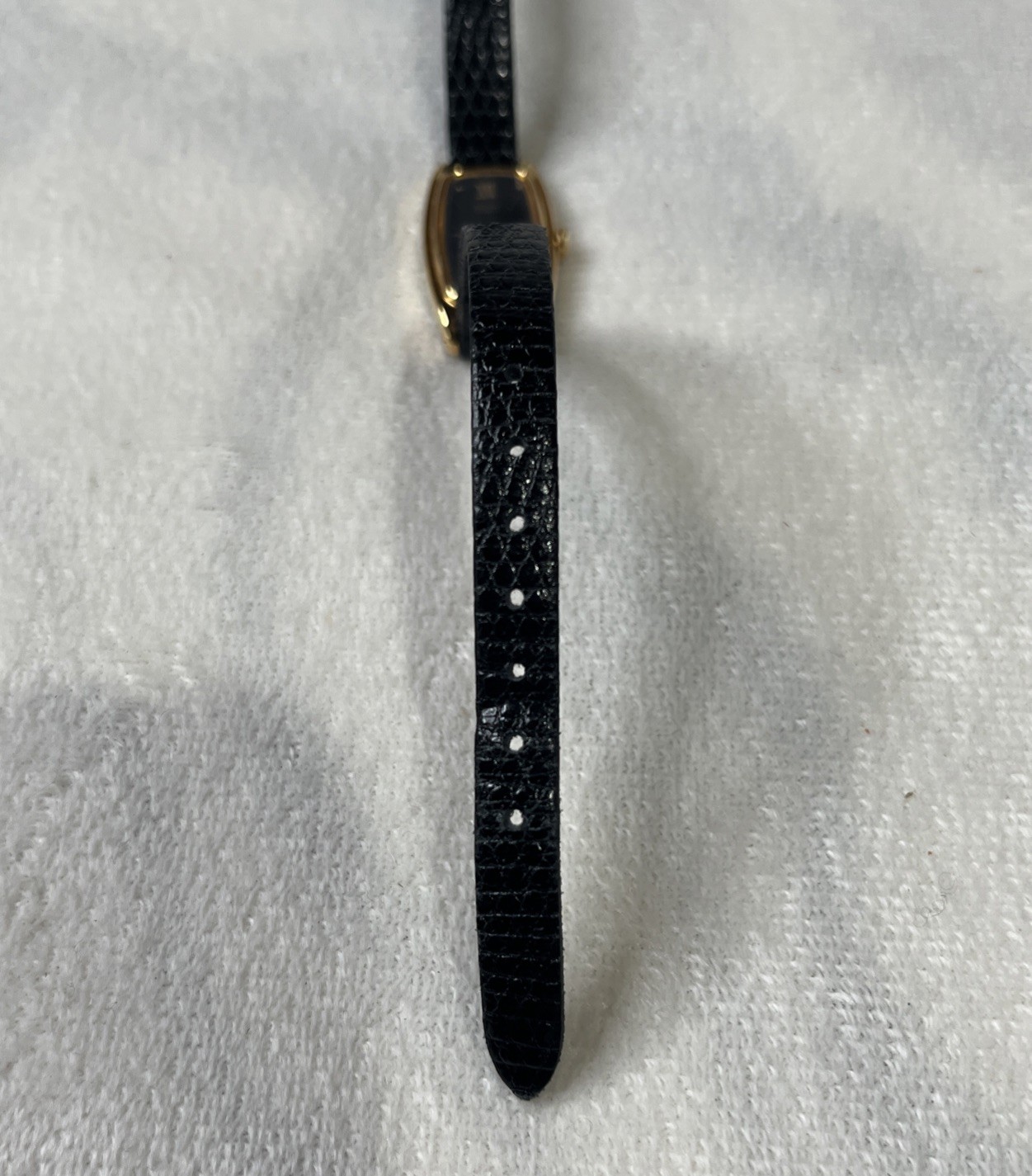 Women’s VTG Rare Rectangular Black & Gold Seiko Watch (Condition Unknown/As-Is)