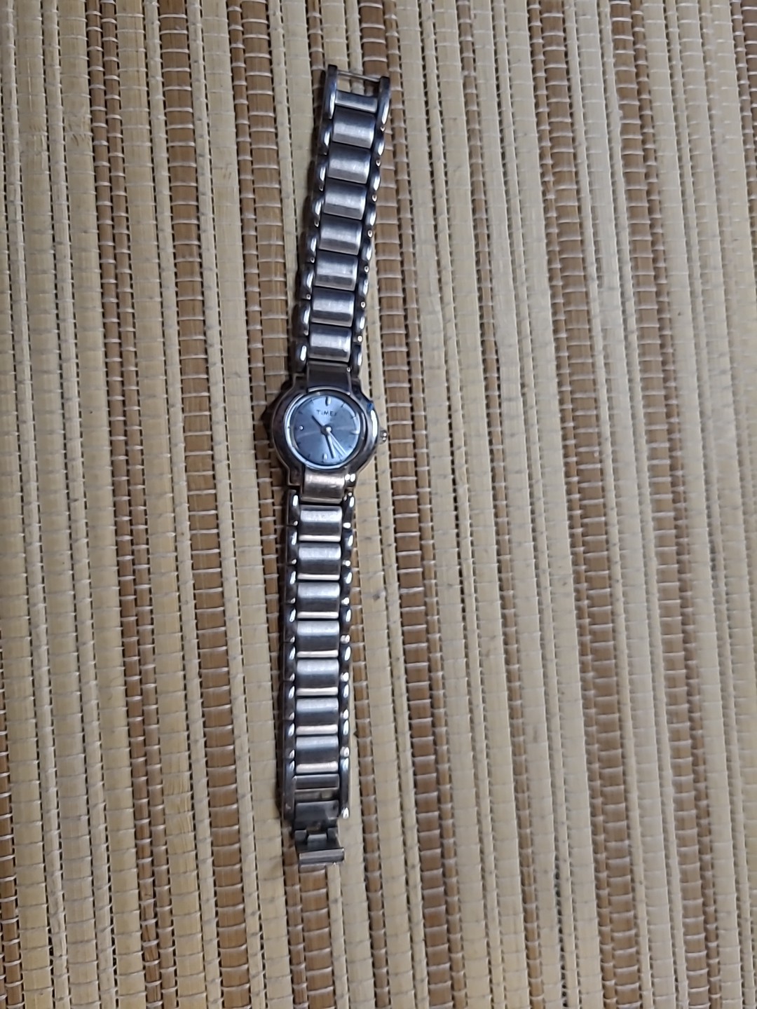 Vintage TIMEX Watch Womens Silver Tone Stainless Steel Round Blue Dial 90s
