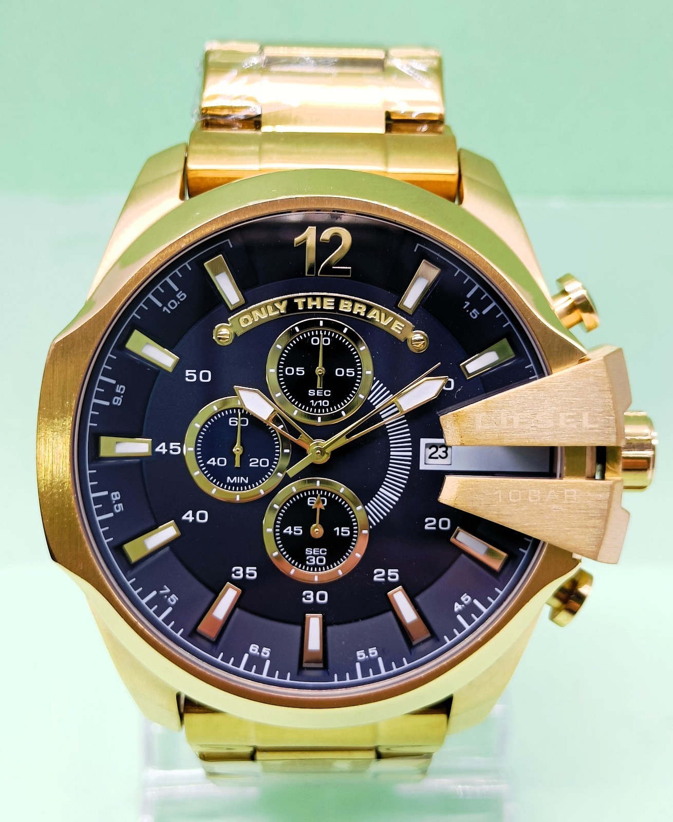 Amazing Diesel 10 Bar Chronograph Date Indicator Quartz Analog Men’s Wrist Watch