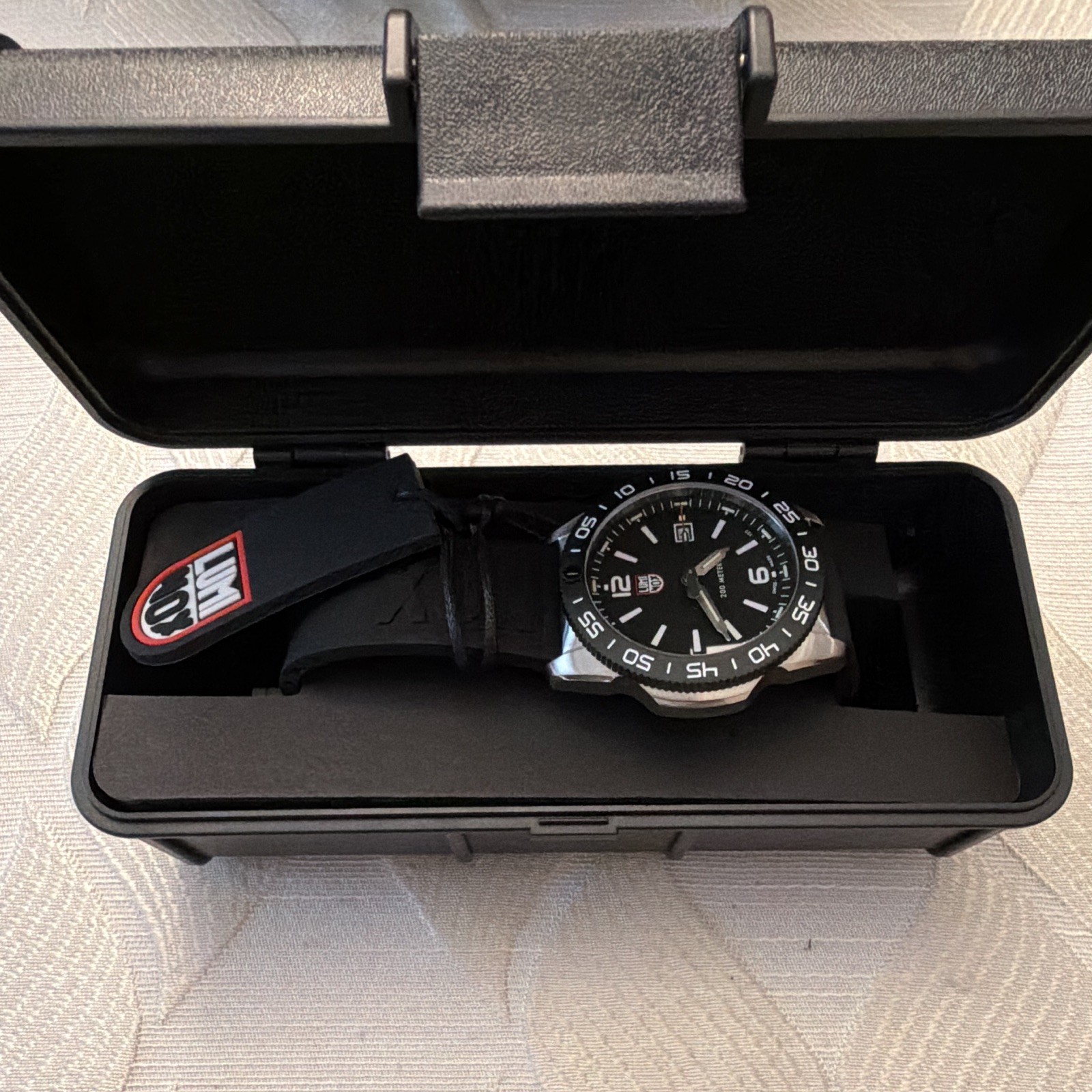 Luminox XS.3121.1 Pacific Diver 44mm 200m Quartz Black Dial Rubber Strap w/ Box