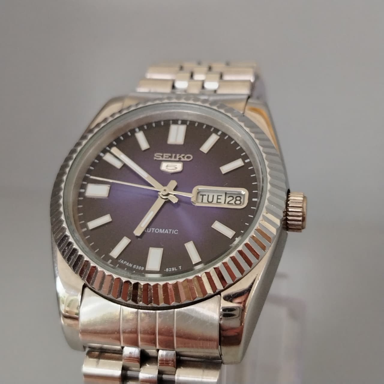 Seiko 5 Automatic 6309-6070 Blue Dial Day-Date Jubilee bracelet