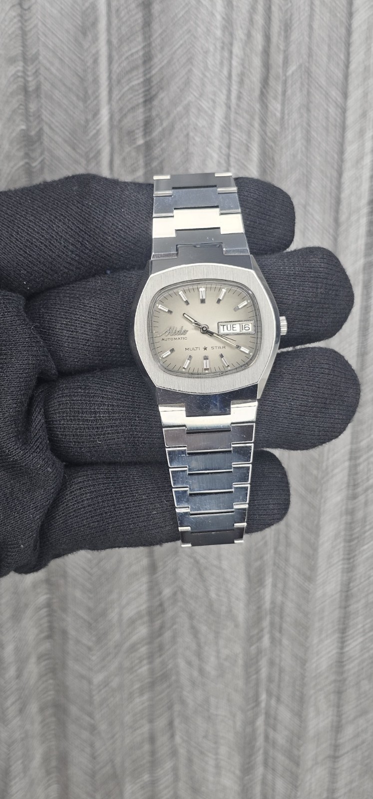 Mido Multistar NOS Automatic 25 Jewels Beauty Gray Dial Men’s Wristwatch Swiss.