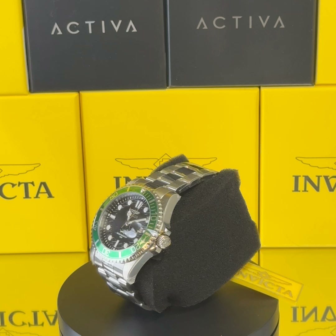 Invicta Pro Diver Selaxis Men’s Watch – 43mm, Green & Steel