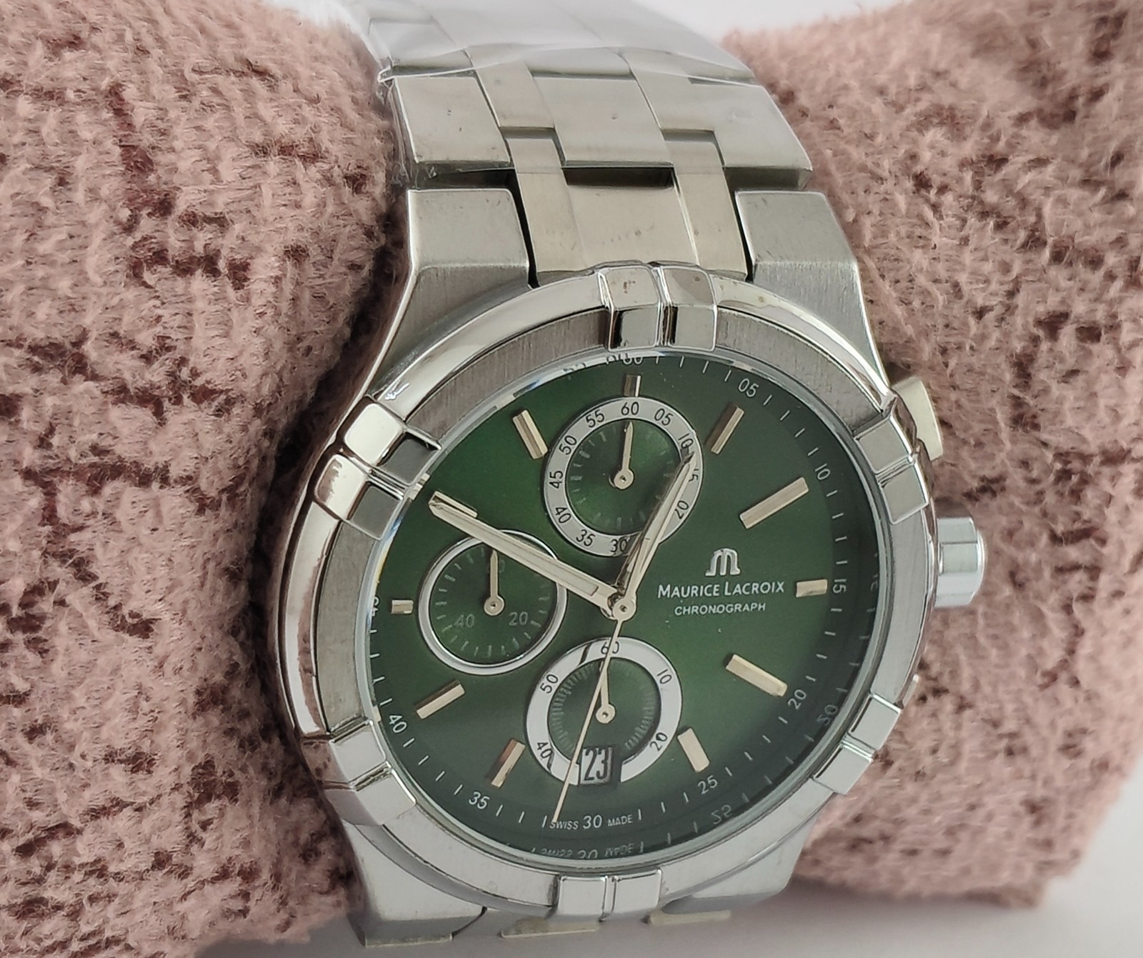 Maurice Lacroix Chronograph Green Dial “Date” Men Wristwatch “Stay Stylish”