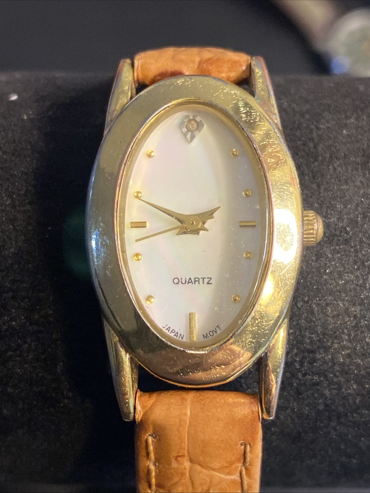 ADVANCE Quartz Wristwatch Gold Tone Oval Mother of Pearl Dial New Battery