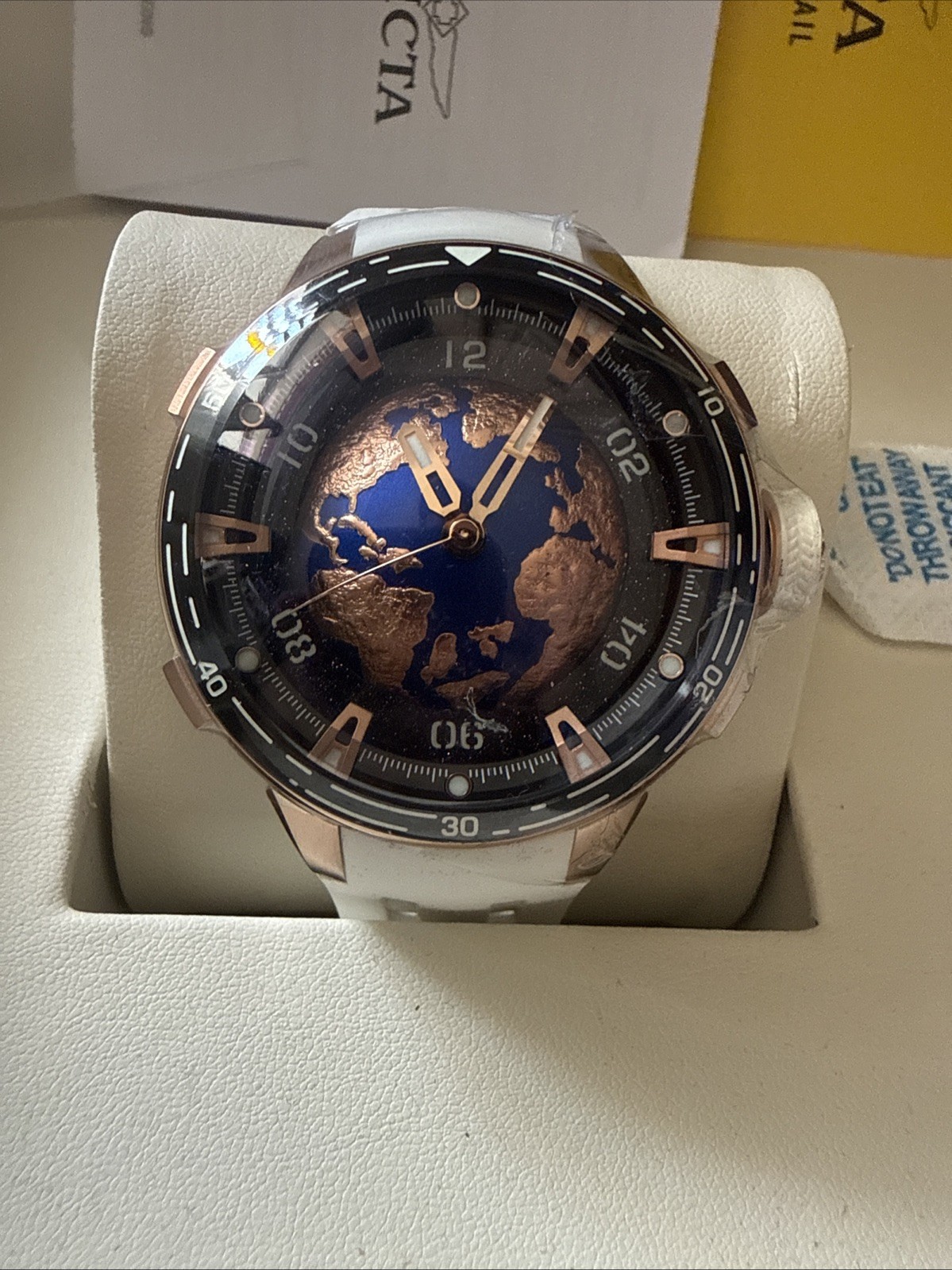 NEW Invicta Celestial AUTOMATIC 40.2mm Men’s Watch With Carbon Fiber Box 70090