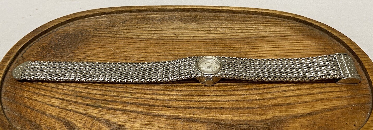 Vtg WESTCLOX Silver Tone Braided Mesh 17 Jewel Ladies Dress Wriswatch WORKING