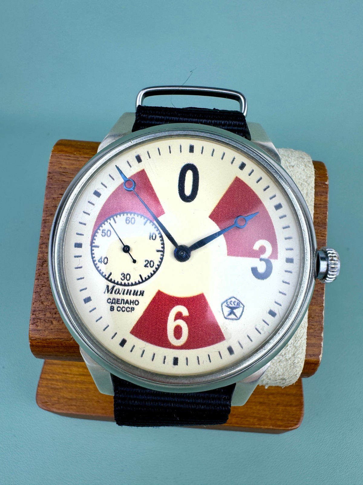 Molnija 3602 Radiation chemical protection Mechanical Wriswatch Vintage Men Ussr