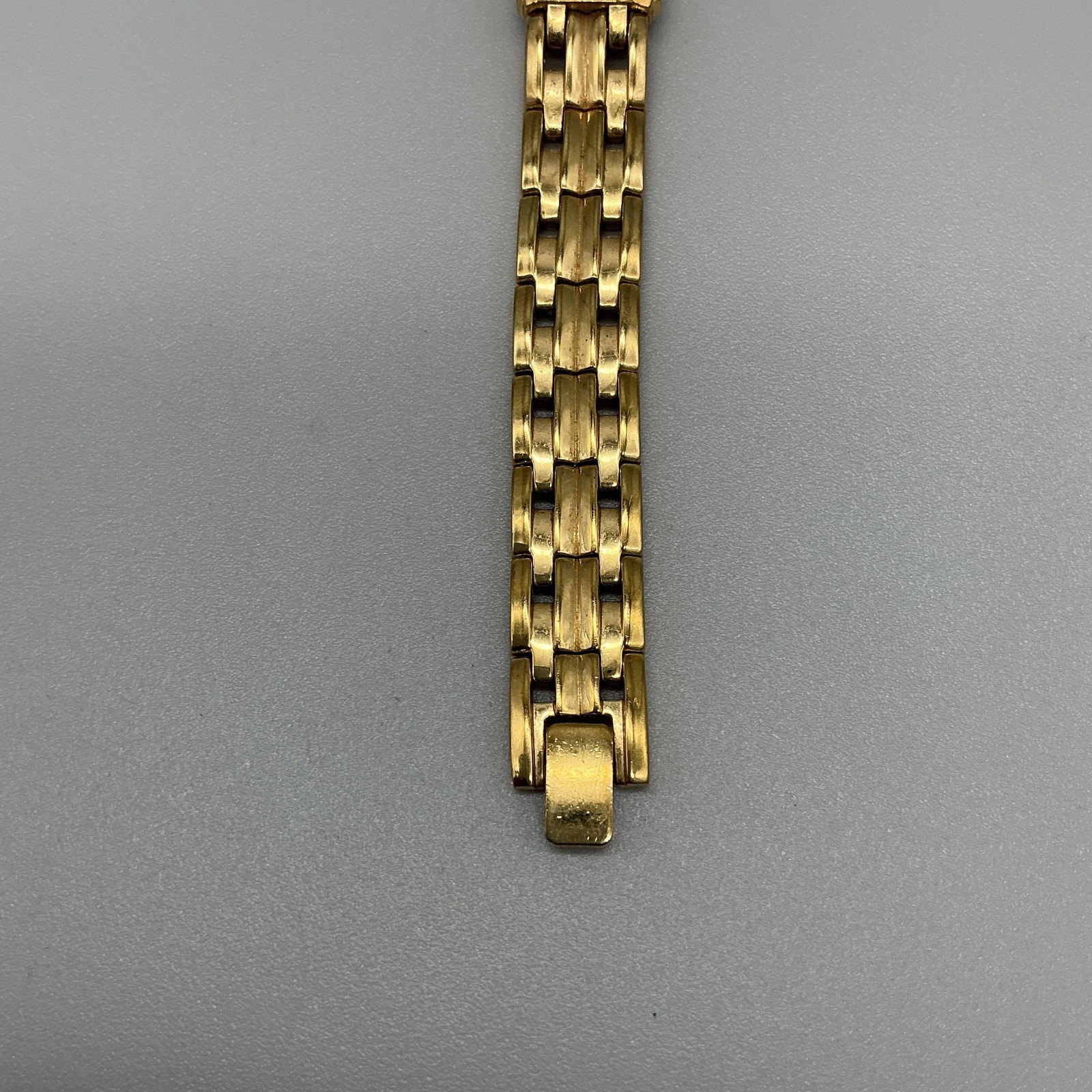 Seiko Womens Watch 15mm White Dial Gold Tone Bracelet 4N00-7089 New Battery 7.5″