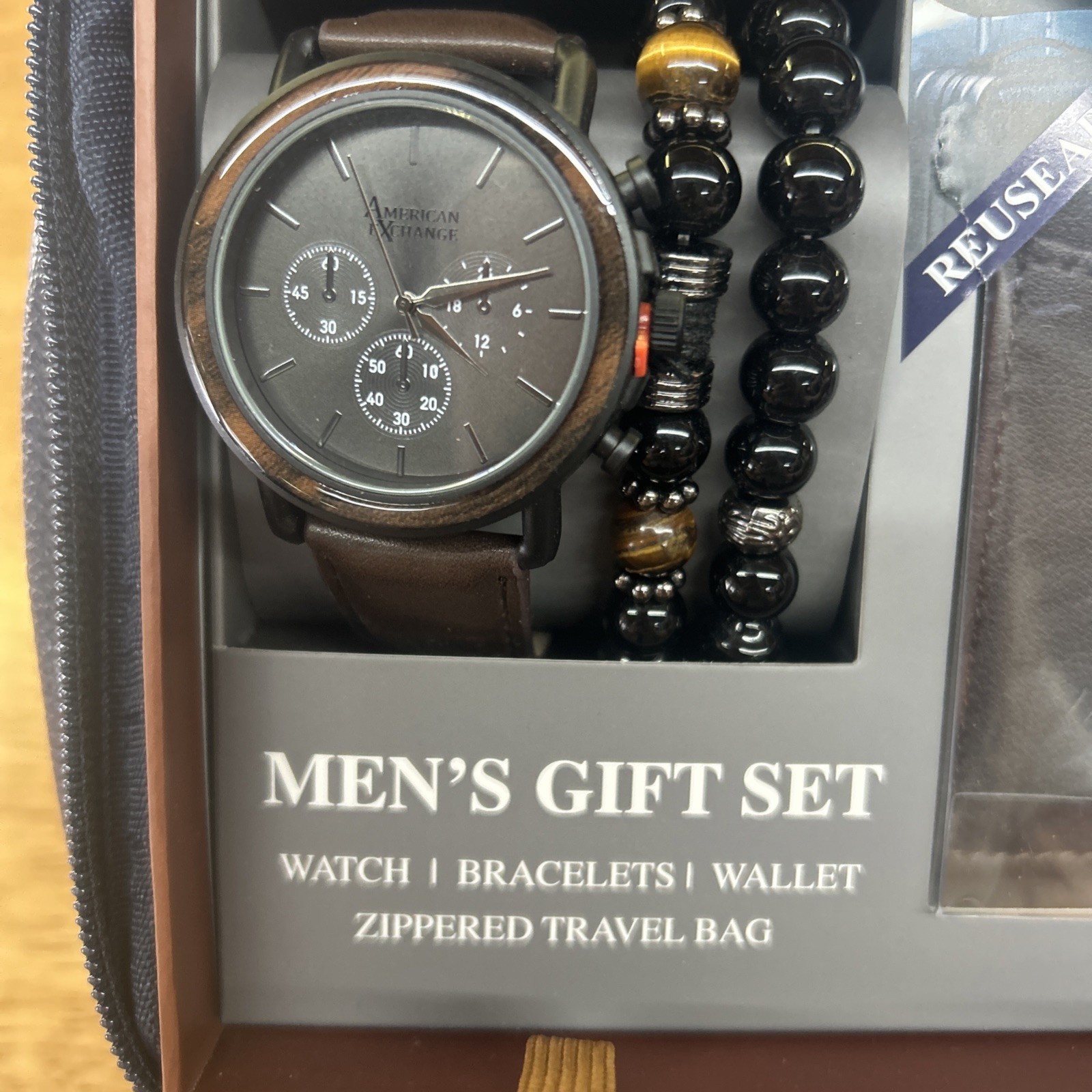 American Exchange Set Men’s Gift Set: Watch/Bracelets/Wallet/Zippered Travel Bag