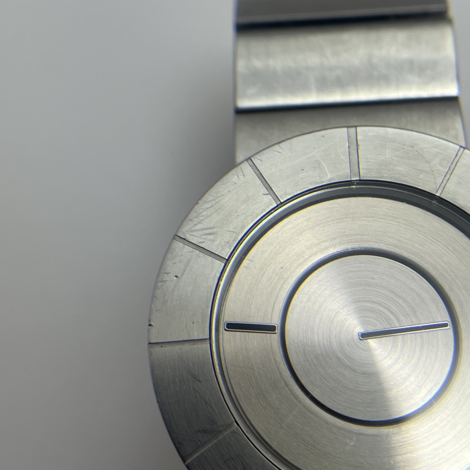 Seiko Issey Miyake TO NY0N001 by Tokujin Yoshioka Qz Silver Dial Japan#509B
