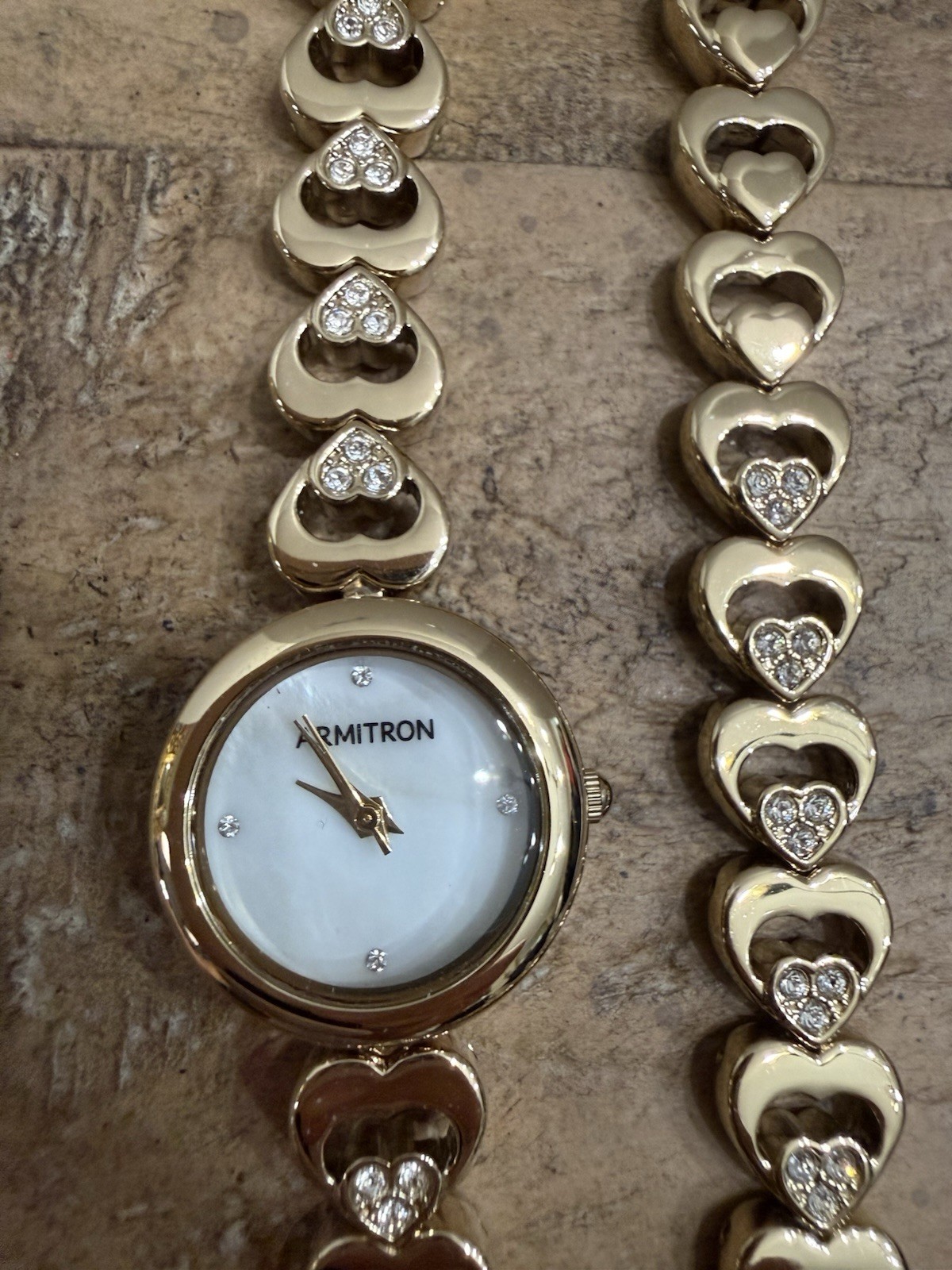 2 Pcs Armitron Ladies Watch & Bracelet Set Hearts Swarovski Goldtone Adjustable