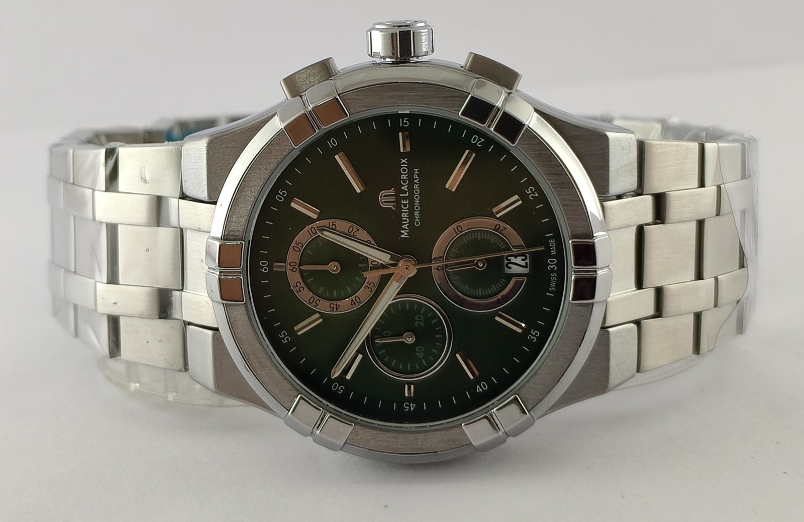 Maurice Lacroix Chronograph Green Dial “Date” Men Wristwatch “Stay Stylish”