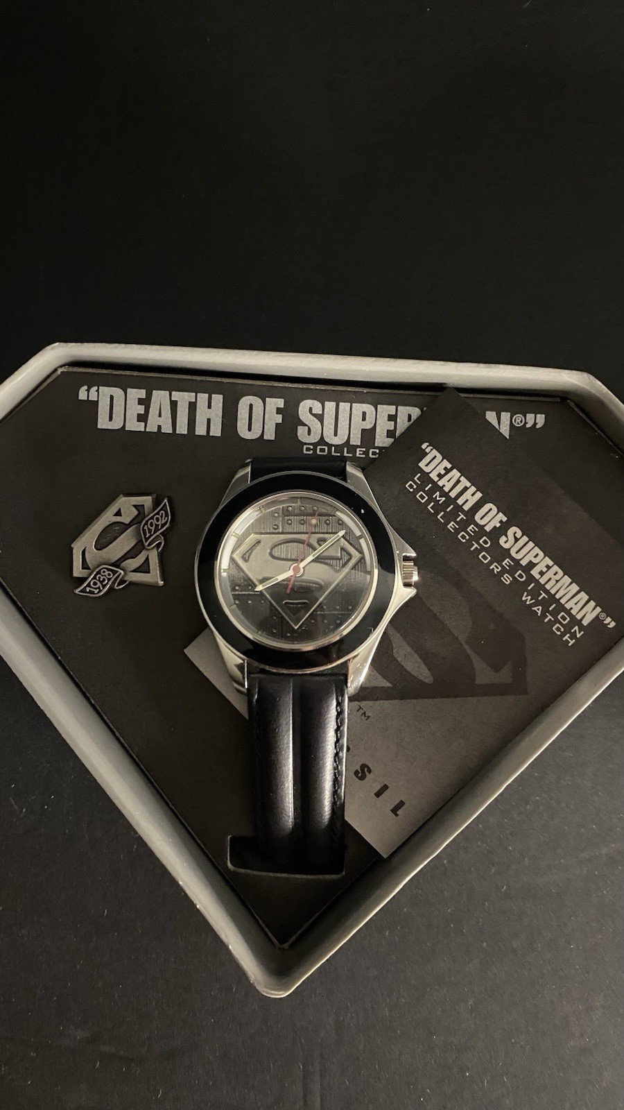 Death of Superman Limited Edition Collector’s Watch w/ Original Tin & Pin