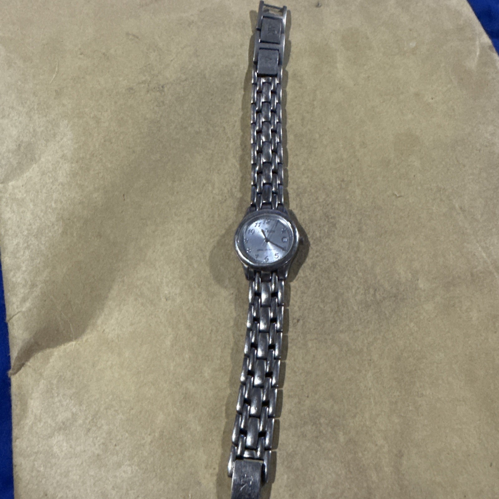 Womens ANNE KLEIN Silver Plated Water Resistant Date Wrist Watch Needs Battery