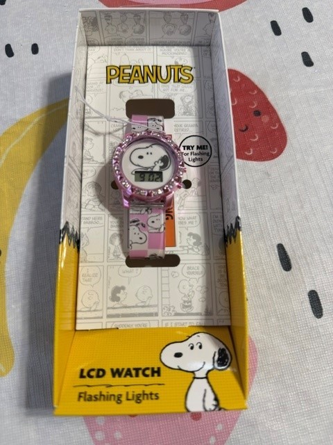 Peanuts LCD Watch Flashing Lights LED Display Snoopy Unisex Kids Cartoon pink