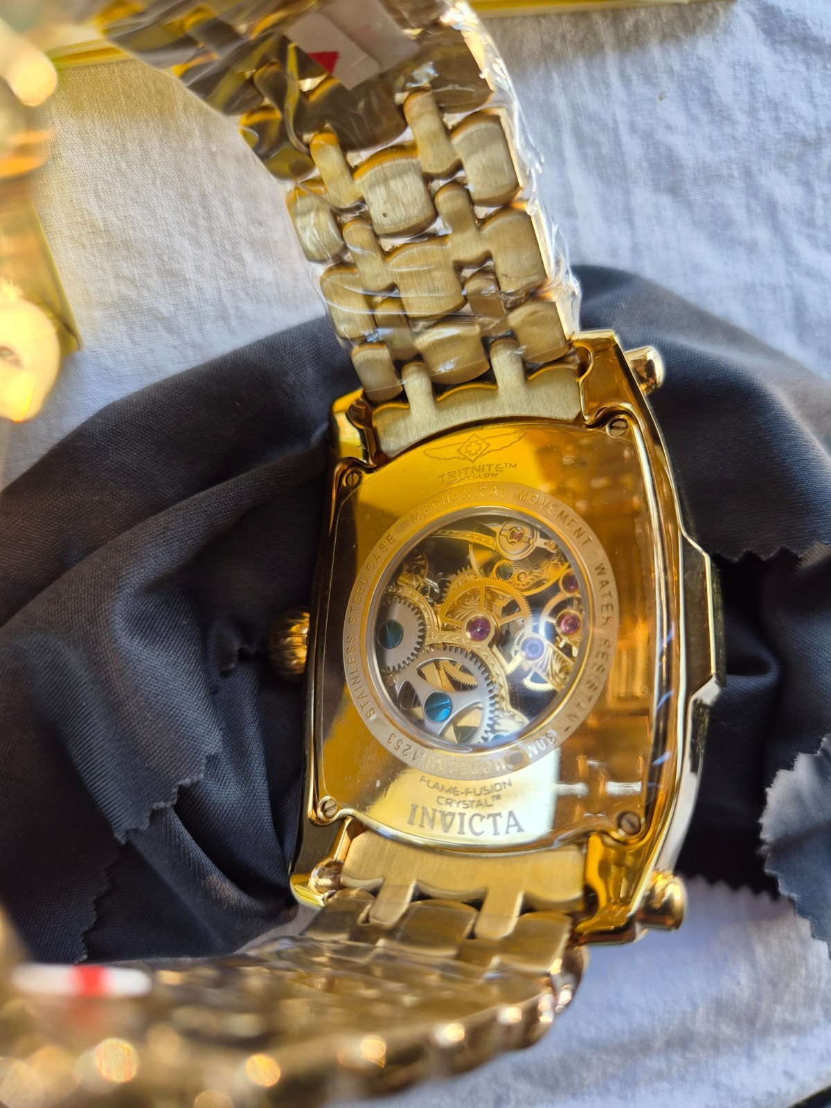 Invicta Lupah 1253 Mechanical Skeleton Gold Men’s Watch Box Manual Extra Bands