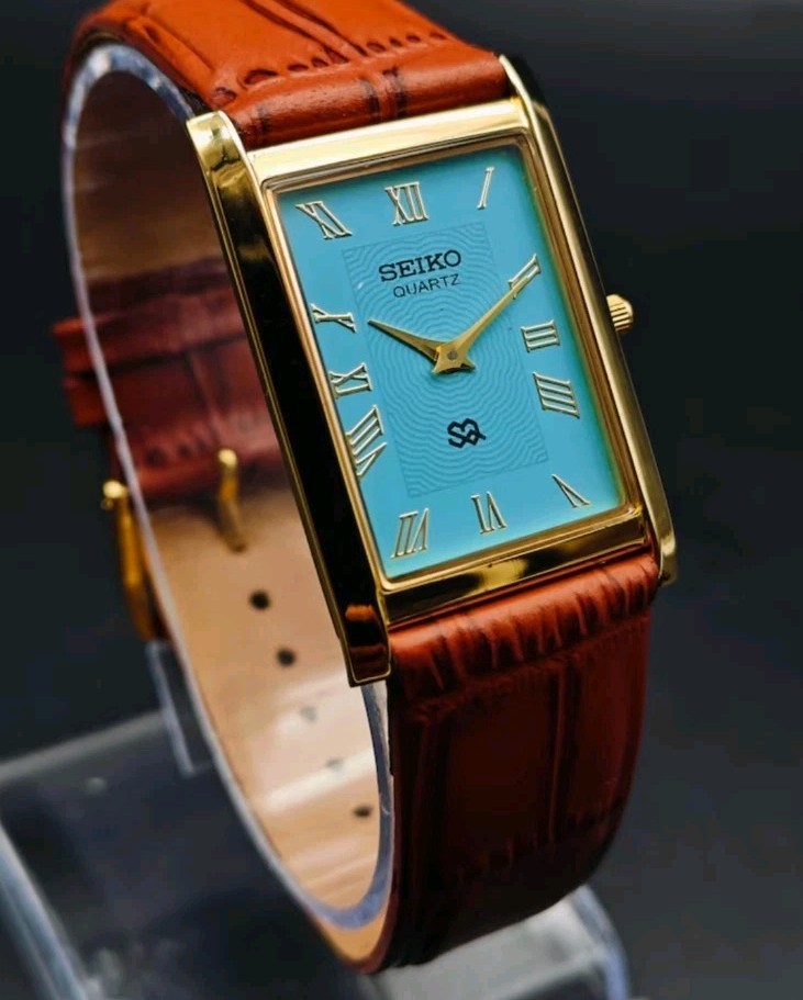 Vintage Seiko Slim Tank Mens Wristwatch Blue Dial Japanese 90s Watch