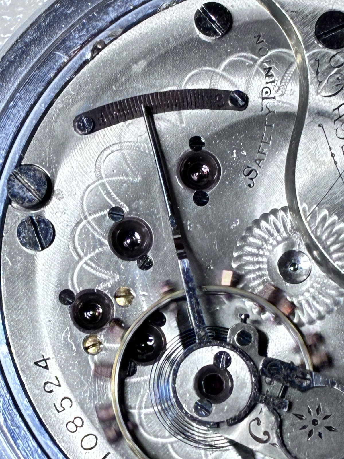 Antique Pocket Watch 18s 15 Jewels Running
