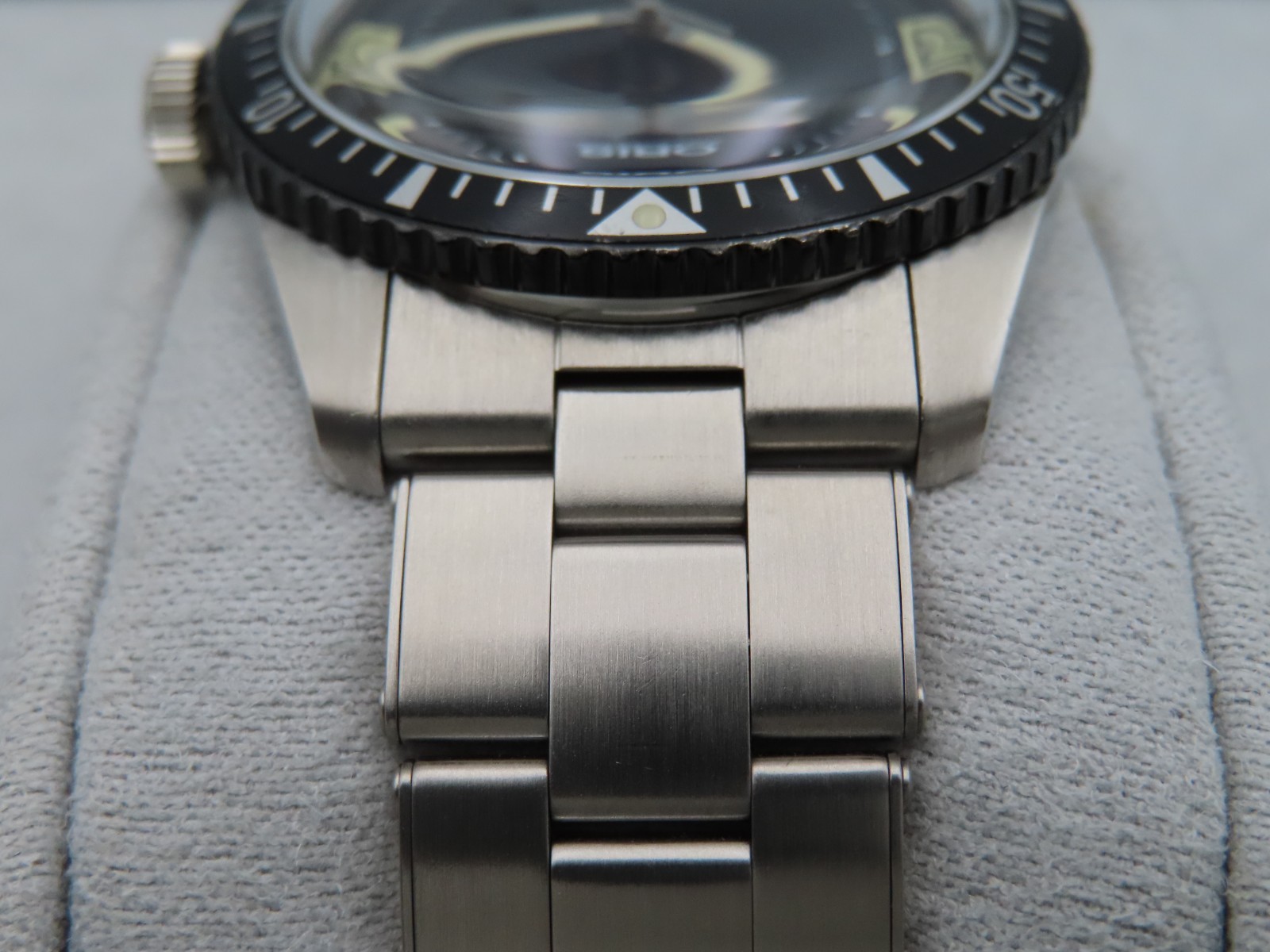 Oris Divers Sixty-Five Black Dial 01 773 7720 4055 Men’s 40mm Wristwatch