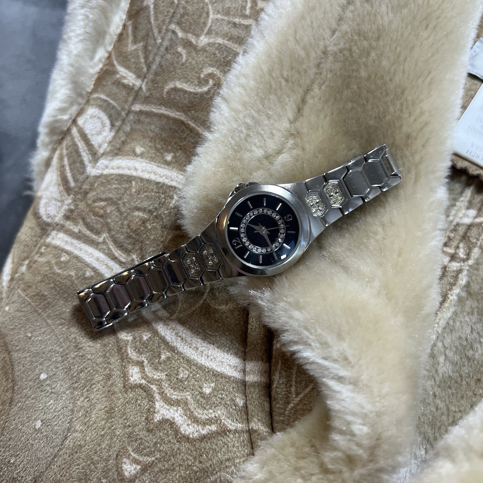 Allude Women’s Watch FMDAL403 Silver Tone Rhinestone Accents Japan Movt New Batt