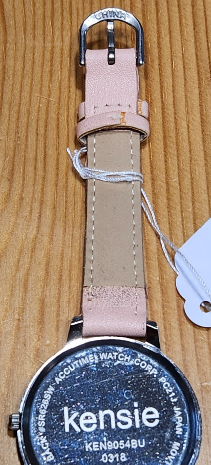 Women’s Watch Rose Gold Pink Leather Floral The Future Is Female Quartz New Batt