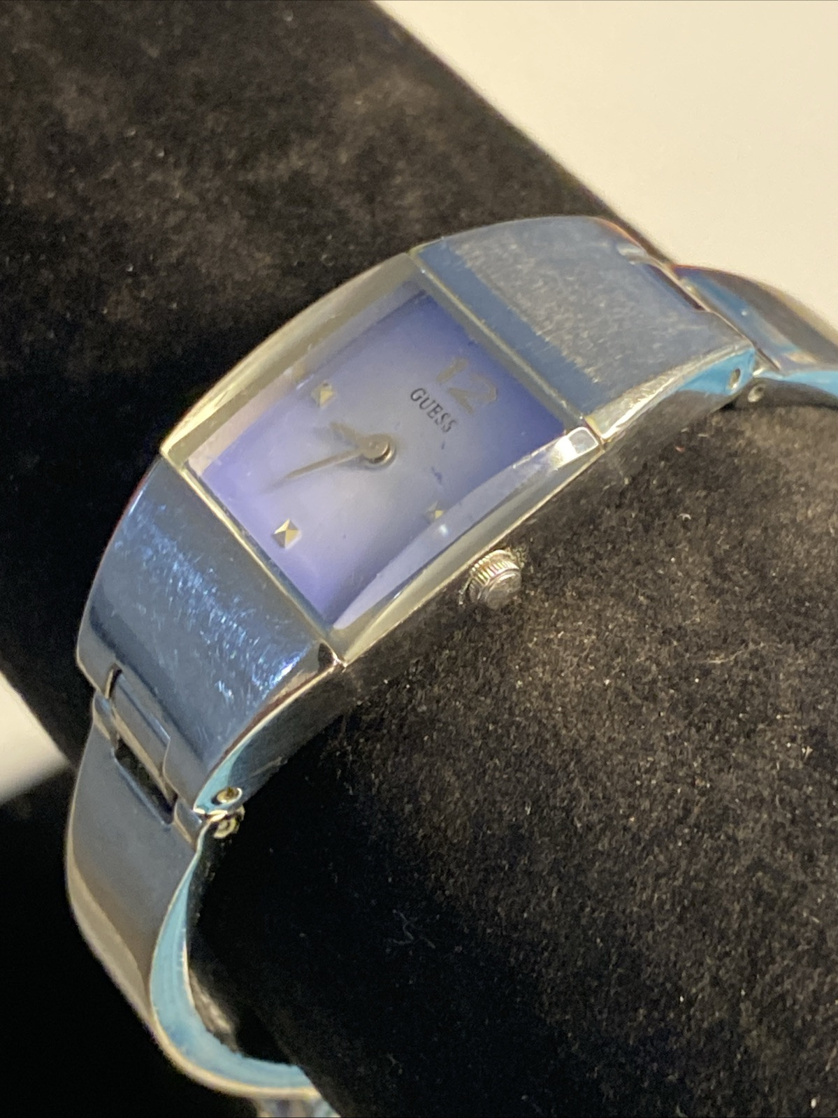 GUESS G65350L Silver Tone Quartz Analog Ladies Watch New Battery