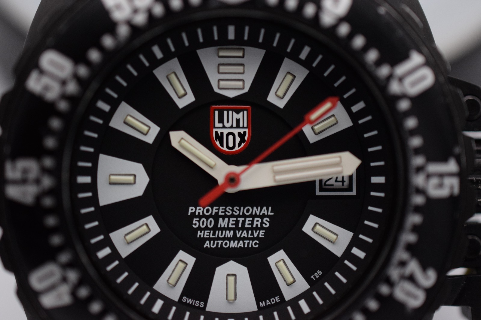 Luminox Deep Dive 1500 Series Black Dial Watch 44mm – 1501 NO STRAP, HEAD ONLY