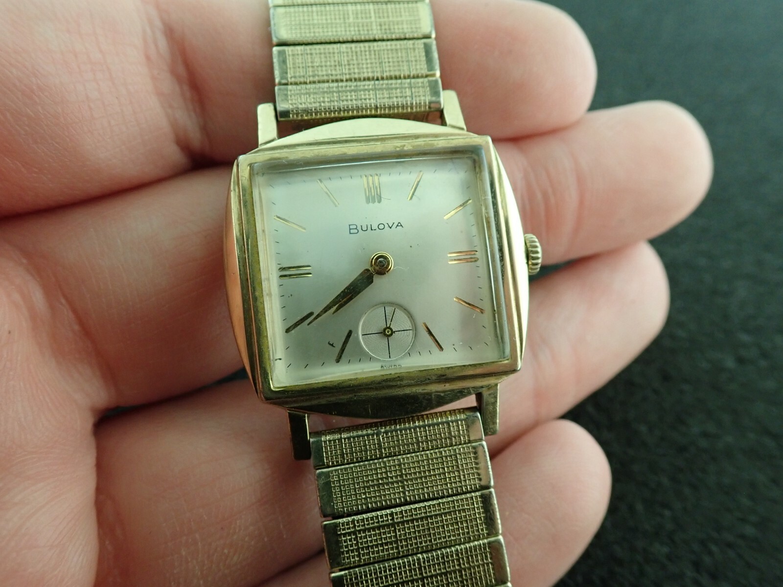 RETRO MENS BULOVA WRISWATCH CALIBER 11AL