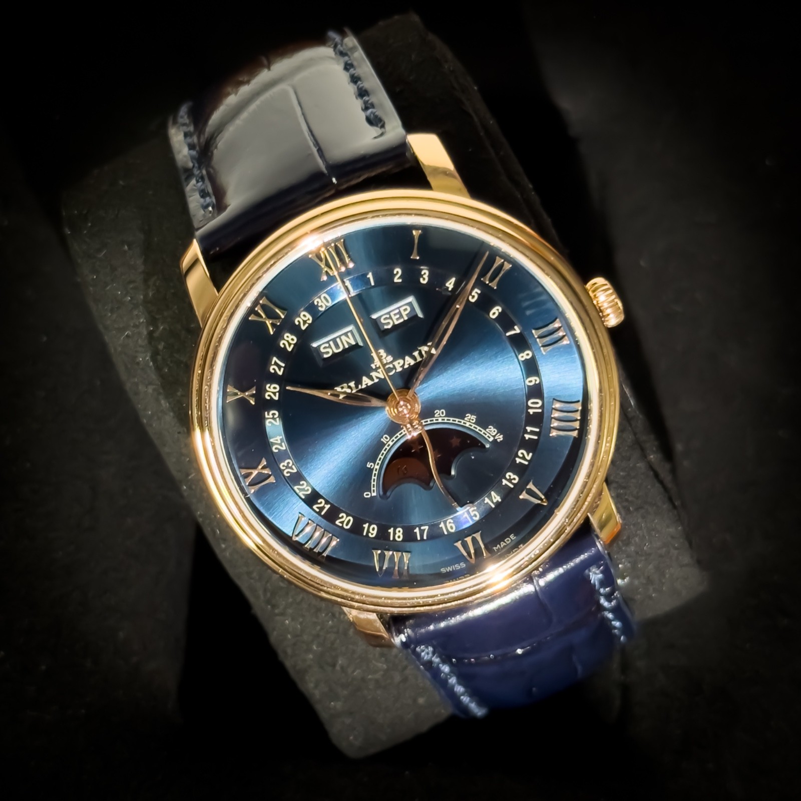 Blancpain Villeret 40 Quantième Complet Calendar 6654-3640-55B Red Gold B&P