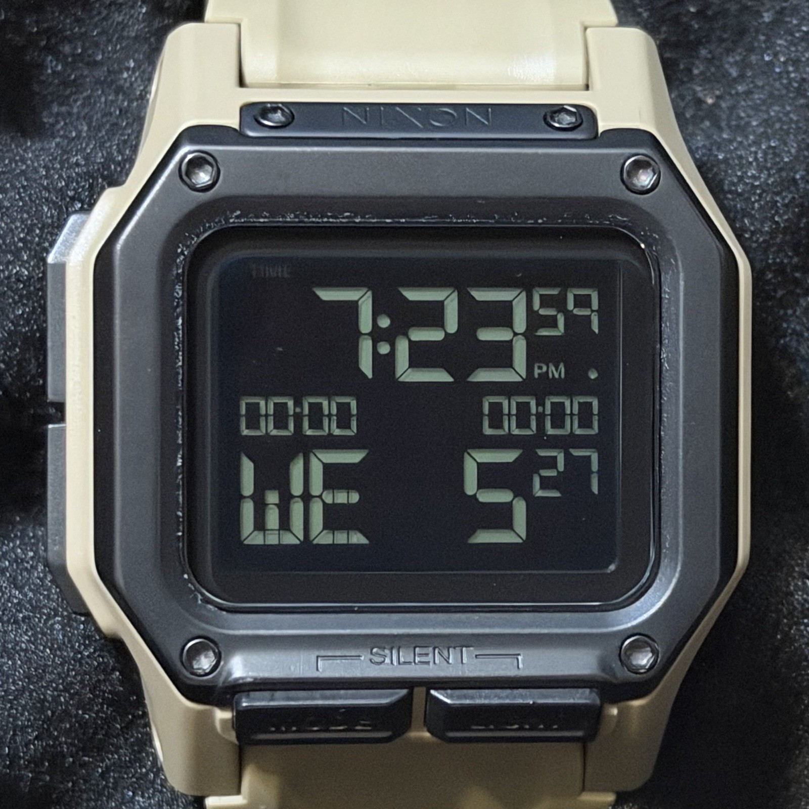 Nixon The Regulus Surplus Stormtrooper Tan Men’s Surf Skate Digital Watch w/Box