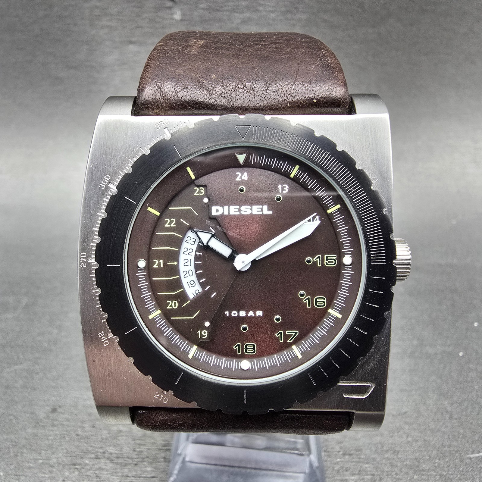 Diesel Watch Men 43mm Brown Dial Silver Tone Date Rectangle DZ-1160 New Battery