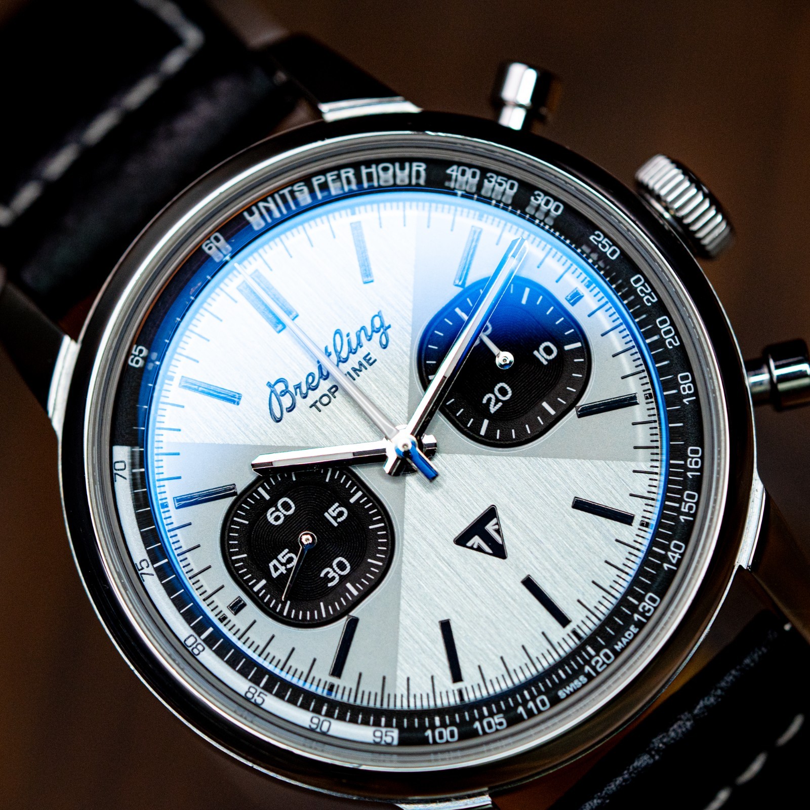 Breitling Top Time B01 Triumph AB01764A1C1X1 41mm Box+Papers 2023
