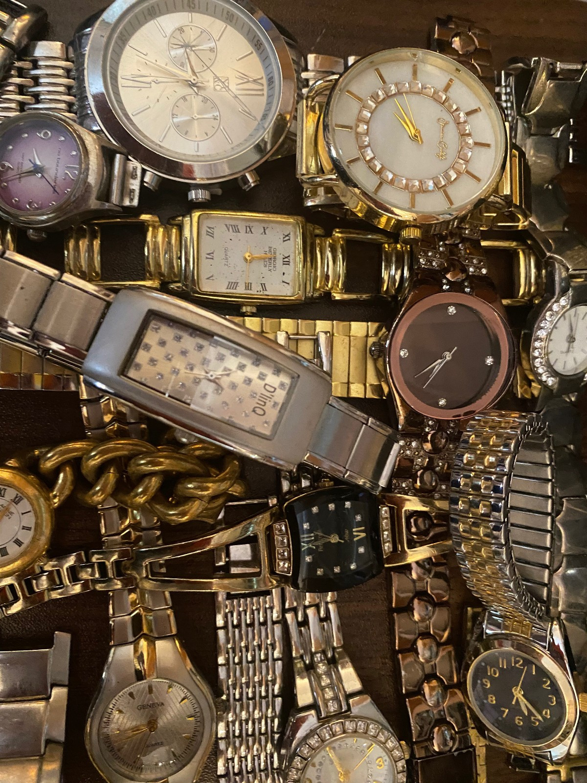 Huge Lot 85+ Vintage to Now Used Watches some Run Gold Silver Tone BRANDS+++