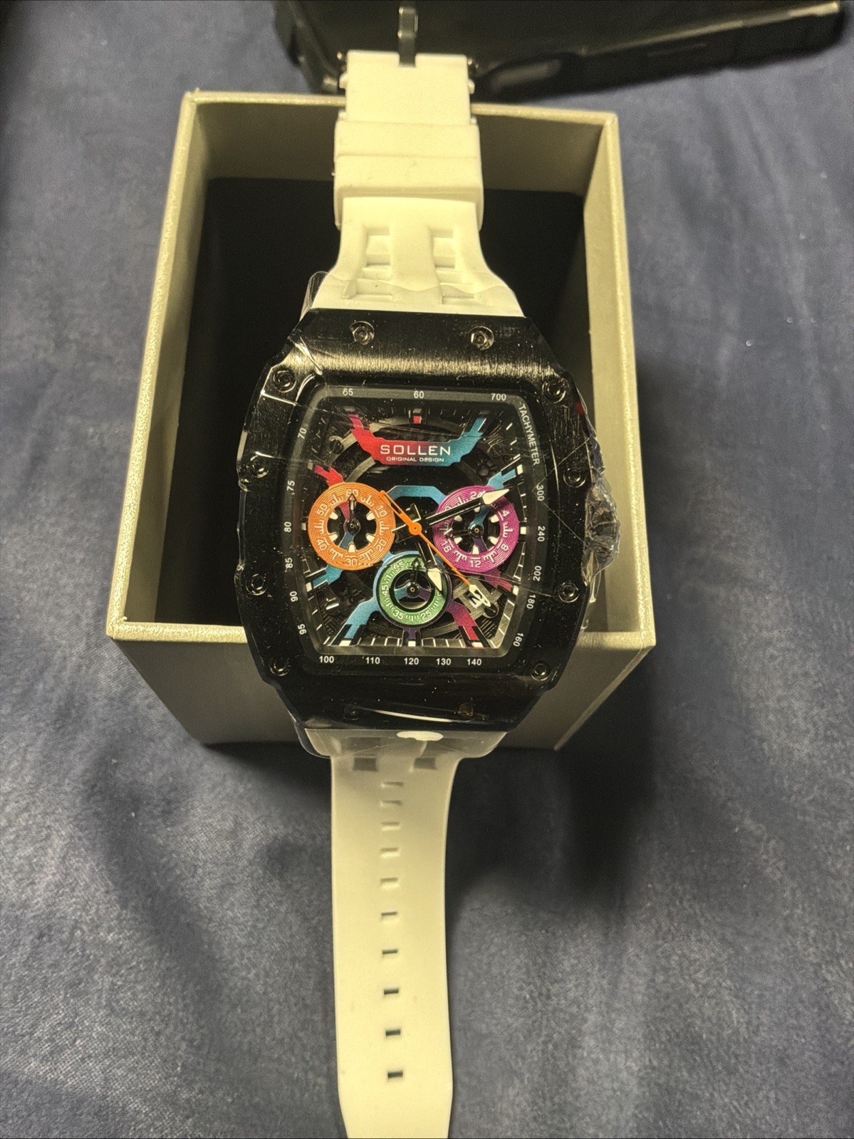 Sollen Young Men’s Modern Design Watch
