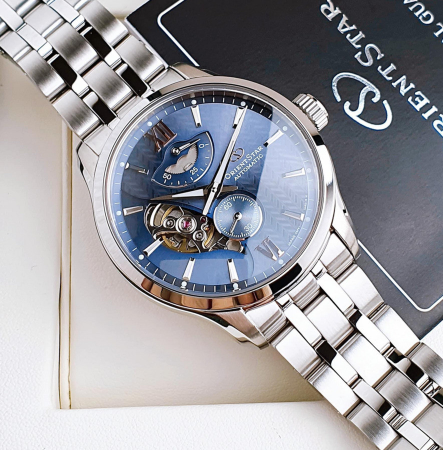 Orient Star RK-AV0B08L Automatic Sapphire Blue Dial Men’s Watch Power Reserve