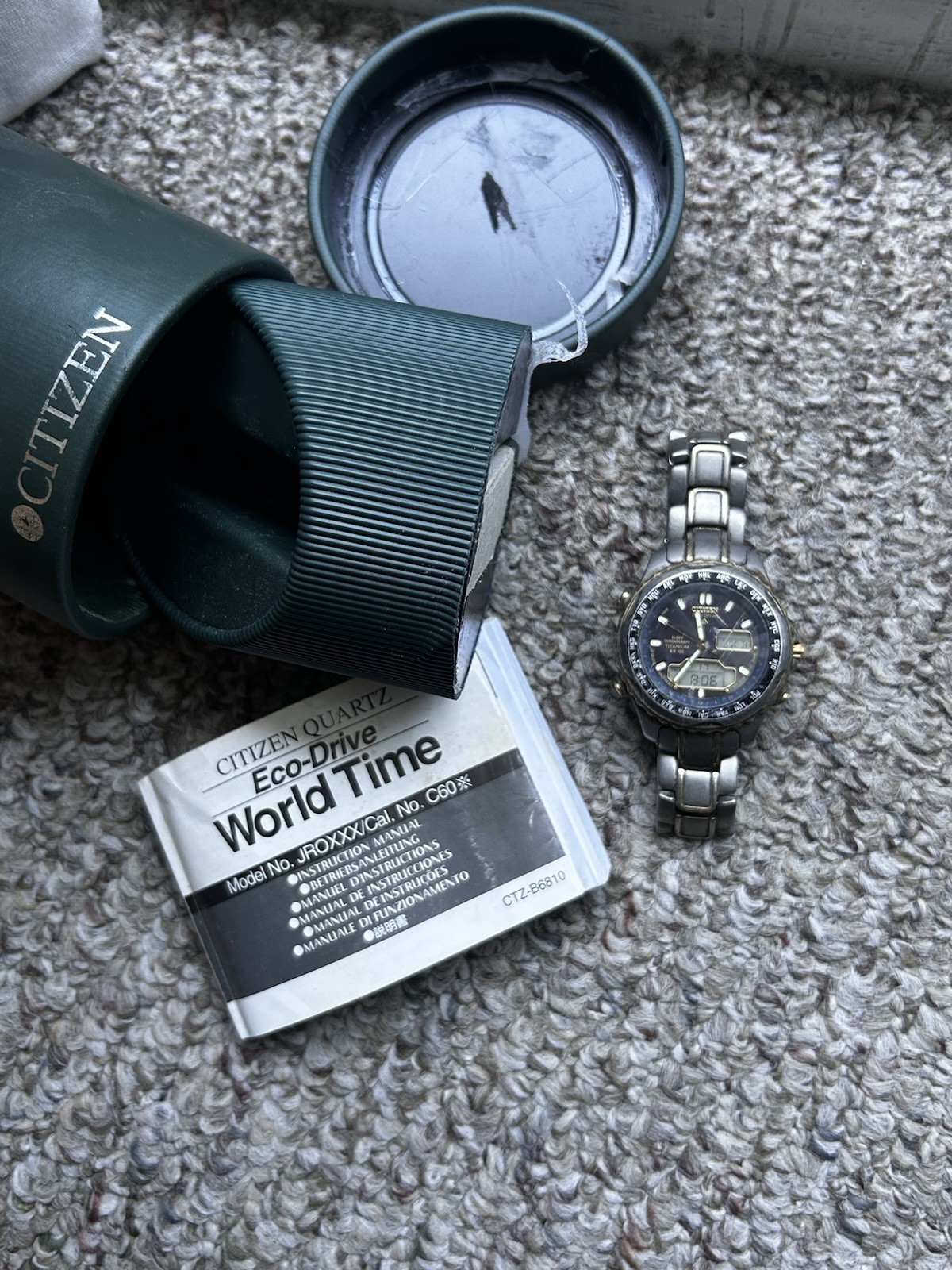 Citizen Eco-Drive World Time Titanium Analog/Digital READ DESC.
