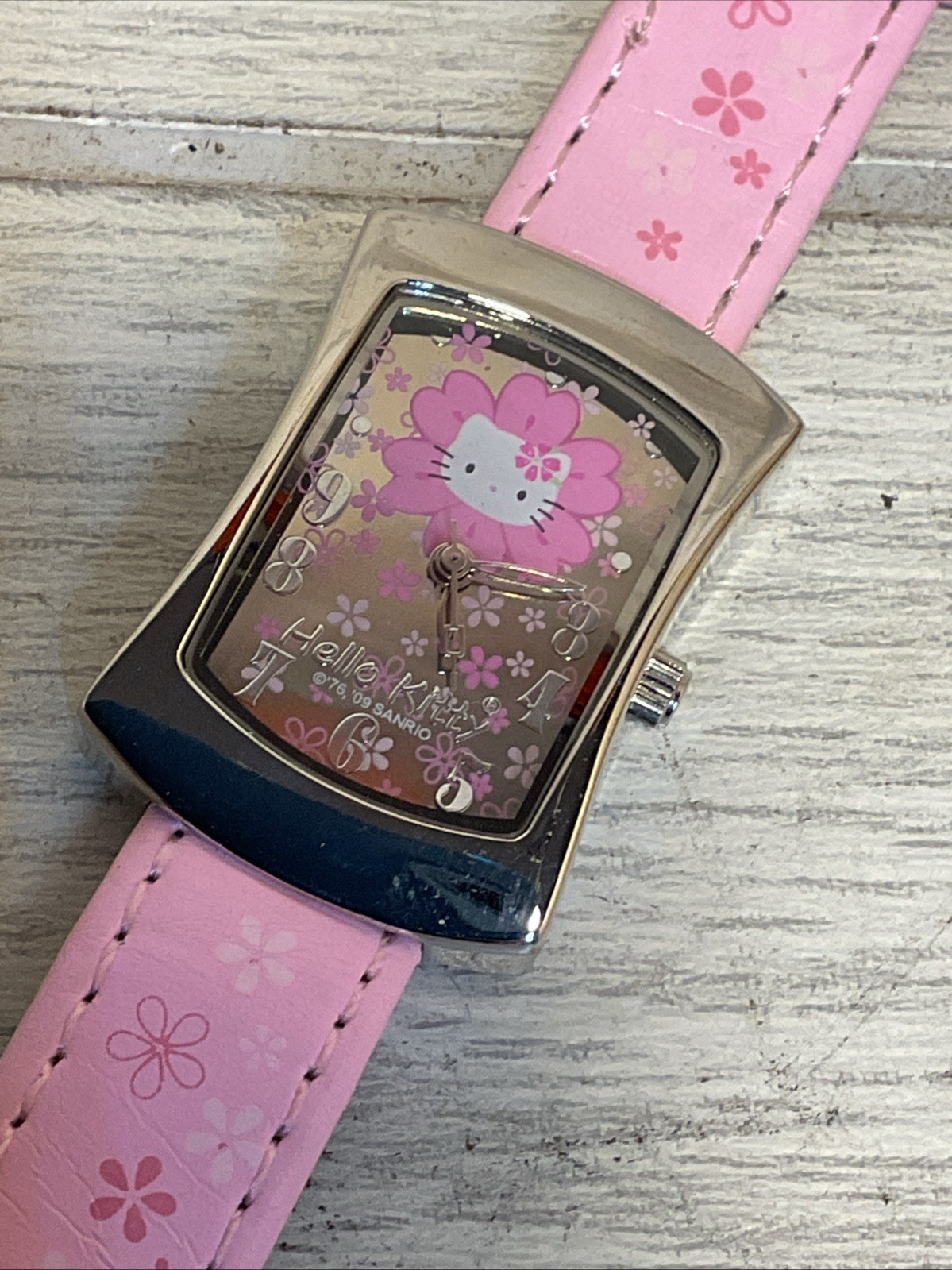 Hello Kitty Sanrio Rectangle Watch – Pink – Flowered Band – Untested