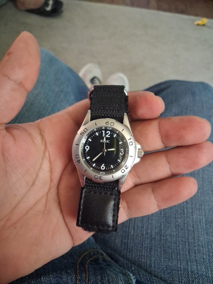 Relic by Fossil Men Sport Watch Black Dial Silver Bezel Black Nylon Strap READ