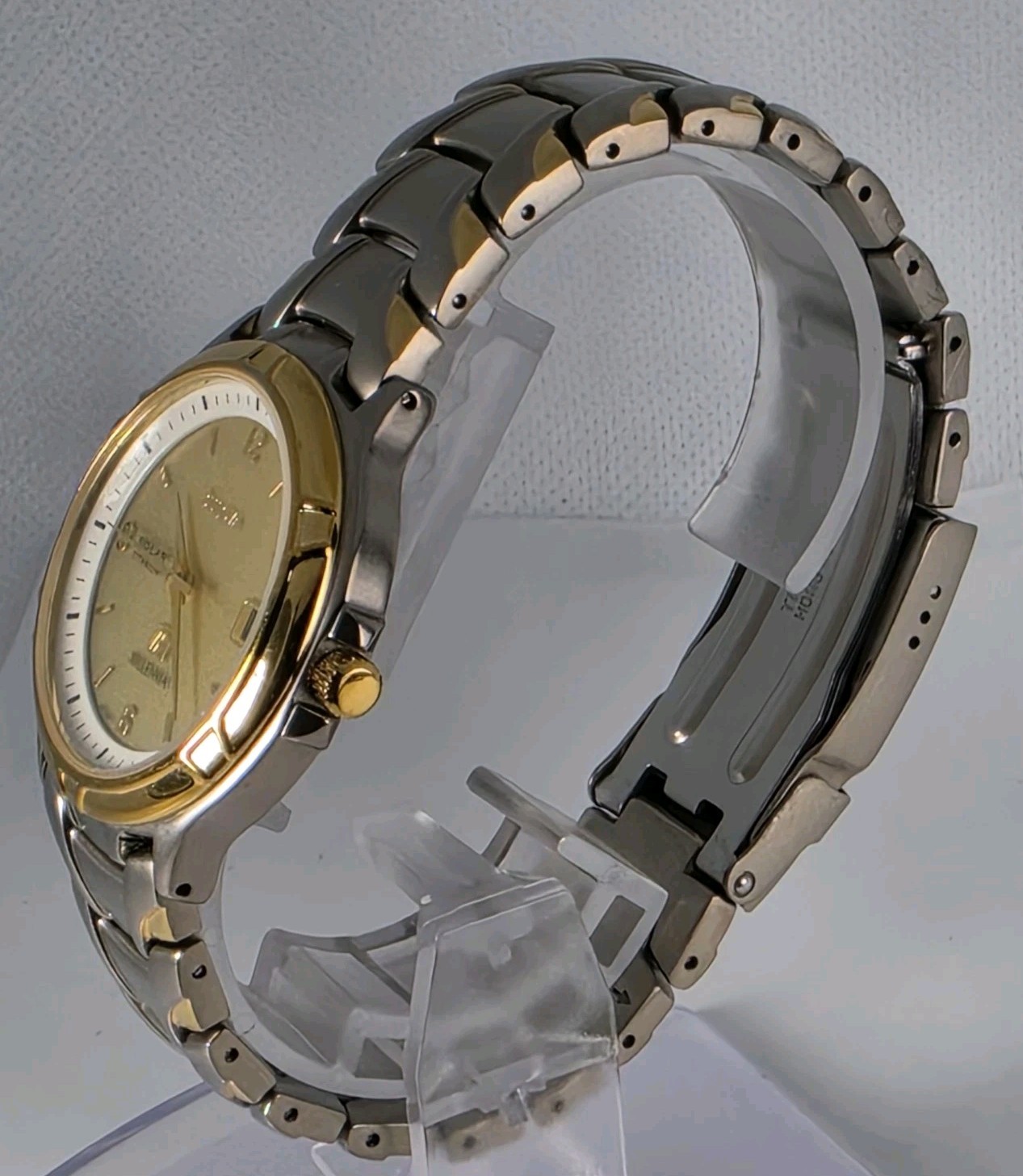 BULOVA SOLAR MILLENNIA TITANIUM SILVER GOLD TONE WATER RESISTAN 35mm GOLD DIAL